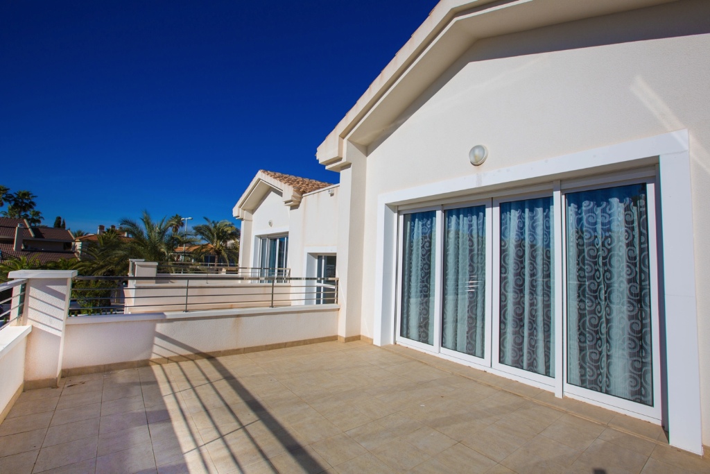 For sale - 4 Bedroom 5 Bathroom Villa in Cabo Roig - Cabo Roig  - Alicante