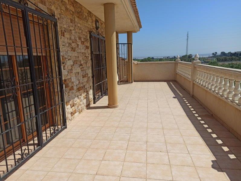 For sale - 6 Bedroom 4 Bathroom Village house in San Miguel De Salinas - San Miguel De Salinas  - Alicante