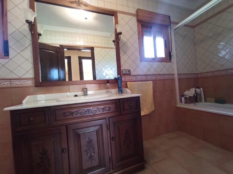 For sale - 6 Bedroom 4 Bathroom Village house in San Miguel De Salinas - San Miguel De Salinas  - Alicante