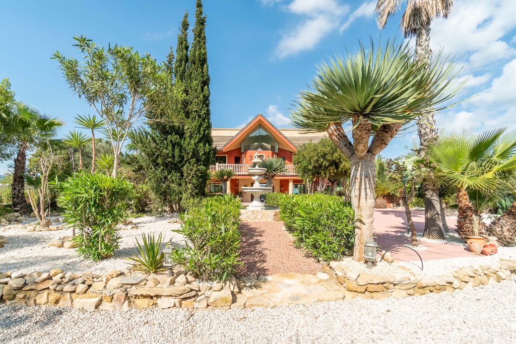 For sale - 5 Bedroom 4 Bathroom Villa in Orihuela-Costa - Orihuela Costa  - Alicante