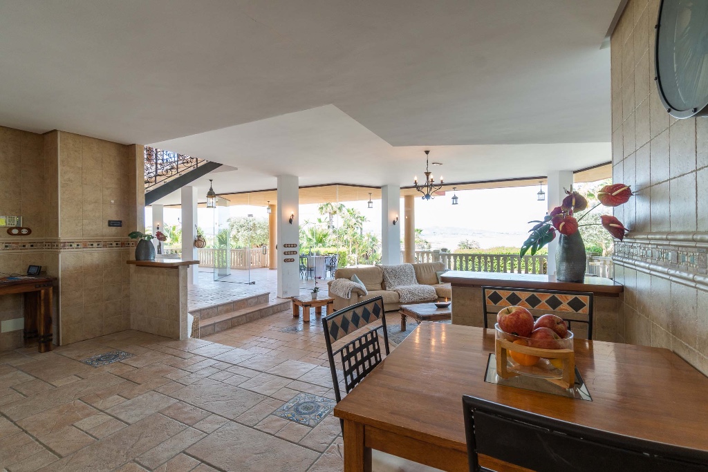 For sale - 5 Bedroom 4 Bathroom Villa in Orihuela-Costa - Orihuela Costa  - Alicante