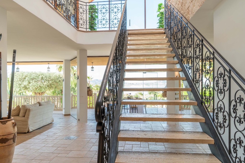 For sale - 5 Bedroom 4 Bathroom Villa in Orihuela-Costa - Orihuela Costa  - Alicante
