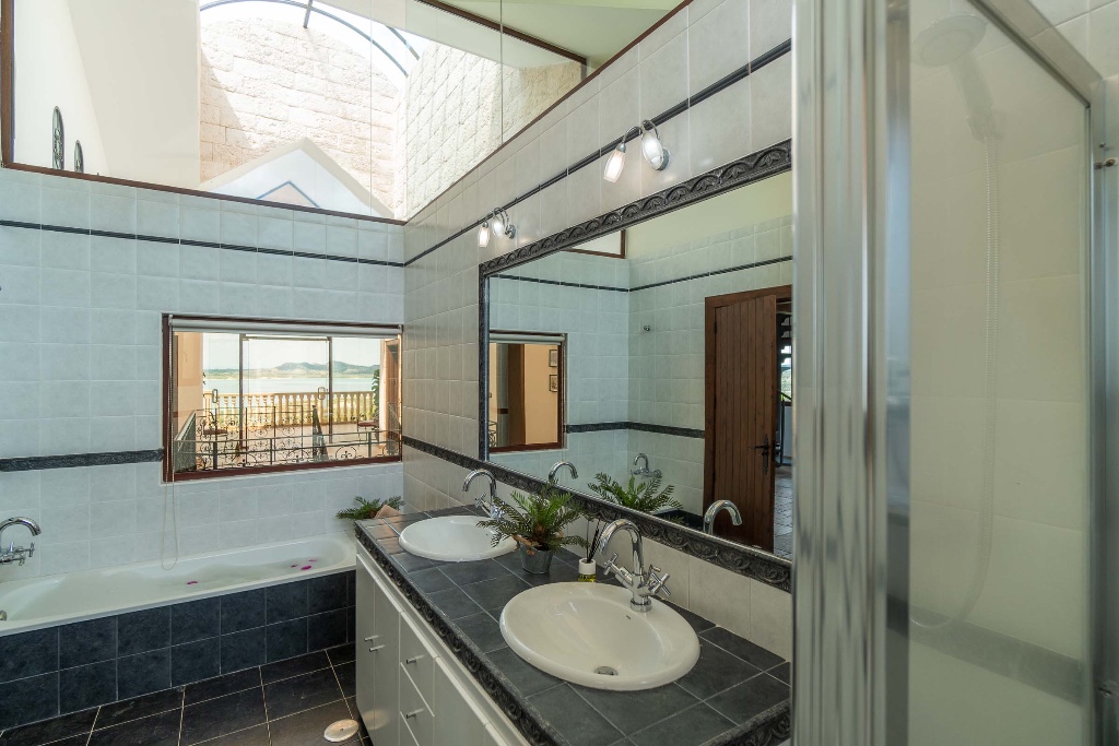 For sale - 5 Bedroom 4 Bathroom Villa in Orihuela-Costa - Orihuela Costa  - Alicante