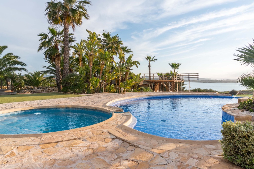 For sale - 5 Bedroom 4 Bathroom Villa in Orihuela-Costa - Orihuela Costa  - Alicante