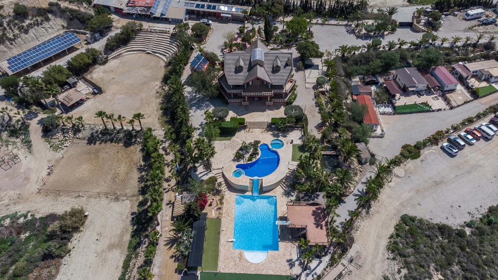 For sale - 5 Bedroom 4 Bathroom Villa in Orihuela-Costa - Orihuela Costa  - Alicante