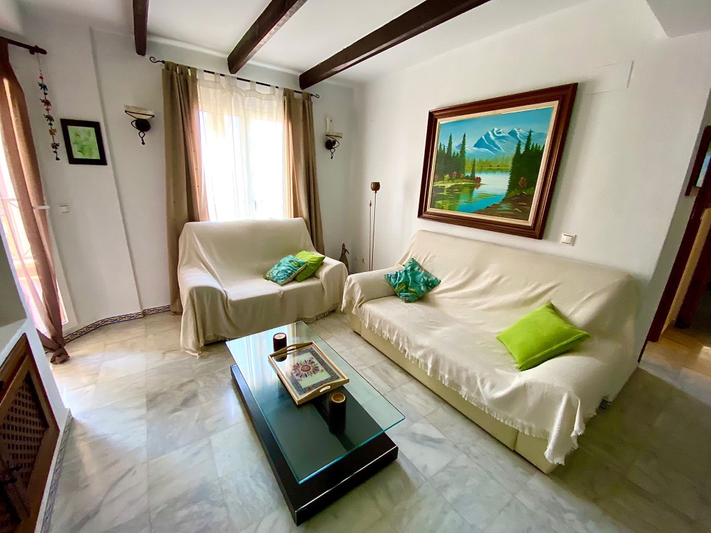 For sale - 3 Bedroom 2 Bathroom Apartament in Torrevieja - Torrevieja  - Alicante
