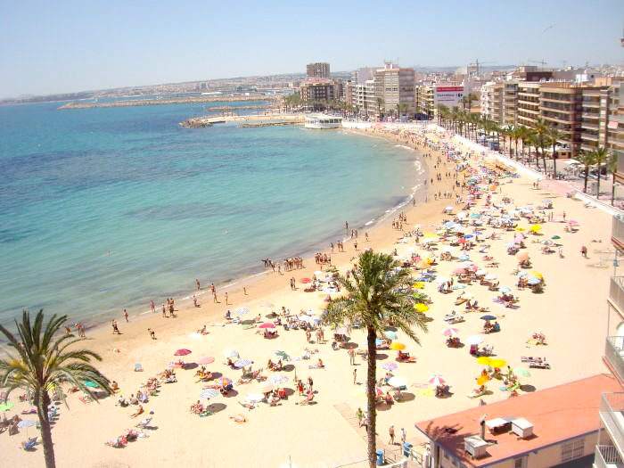 For sale - 3 Bedroom 2 Bathroom Apartament in Torrevieja - Torrevieja  - Alicante