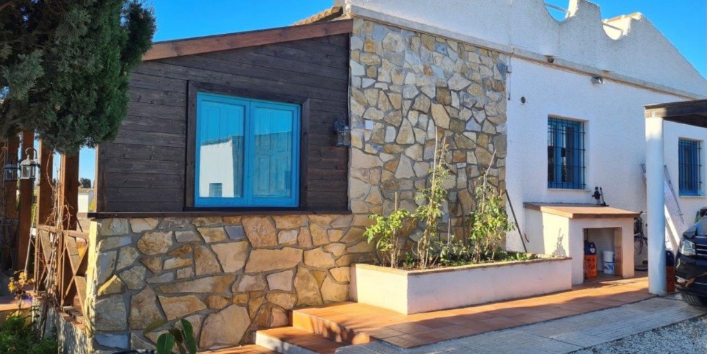 For sale - 2 Bedroom 2 Bathroom Village house in Los Montesinos - Los Montesinos  - Alicante