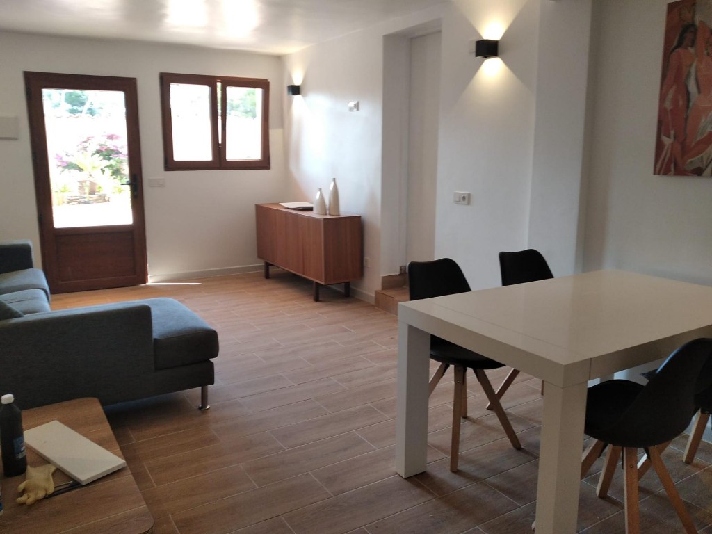 For sale - 5 Bedroom 3 Bathroom Villa in Los Balcones - Los Balcones  - Alicante