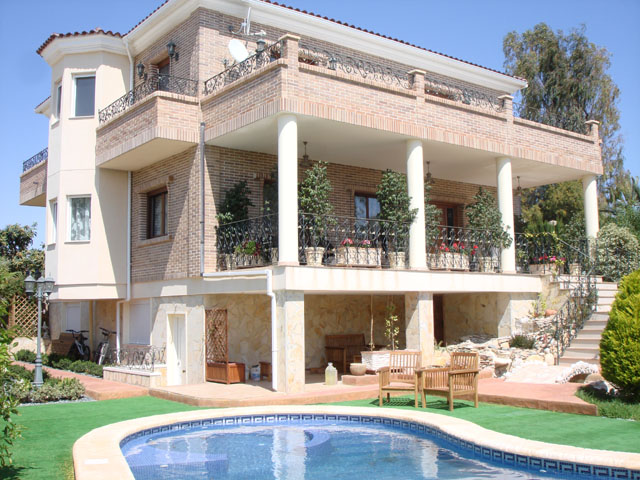 For sale - 4 Bedroom 2 Bathroom Villa in Ciudad Quesada - Ciudad Quesada  - Alicante