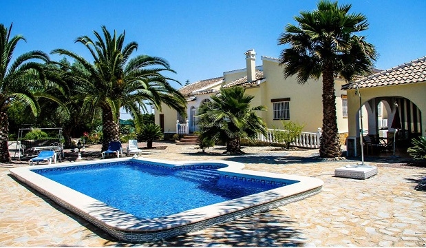 6 Bedroom 7 Bathroom Village house in Daya Vieja