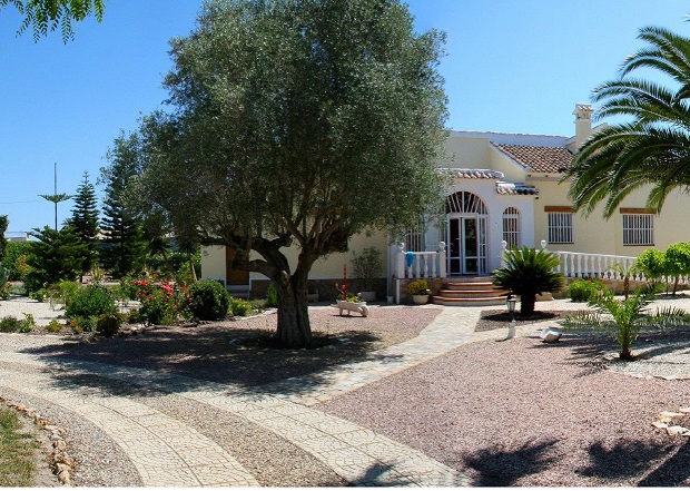 For sale - 6 Bedroom 7 Bathroom Village house in Daya Vieja - Daya Vieja  - Alicante