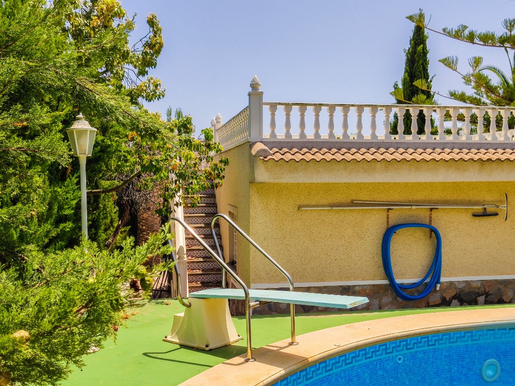 For sale - 5 Bedroom 3 Bathroom Villa in Ciudad Quesada - Ciudad Quesada  - Alicante