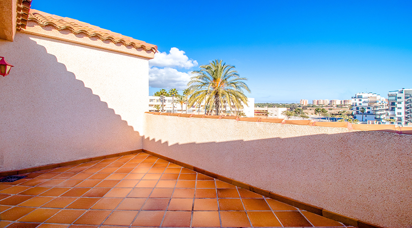 For sale - 4 Bedroom 3 Bathroom Villa in Pilar de la Horadada - Pilar de La Horadada  - Alicante