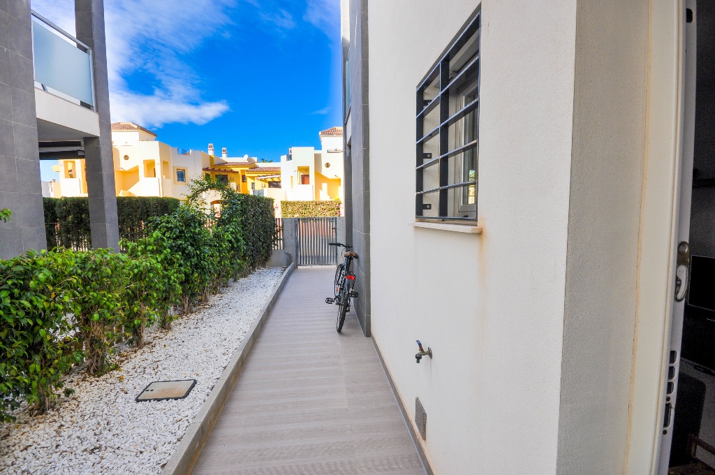 For sale - 2 Bedroom 2 Bathroom Apartament in Punta Prima - Punta Prima  - Alicante