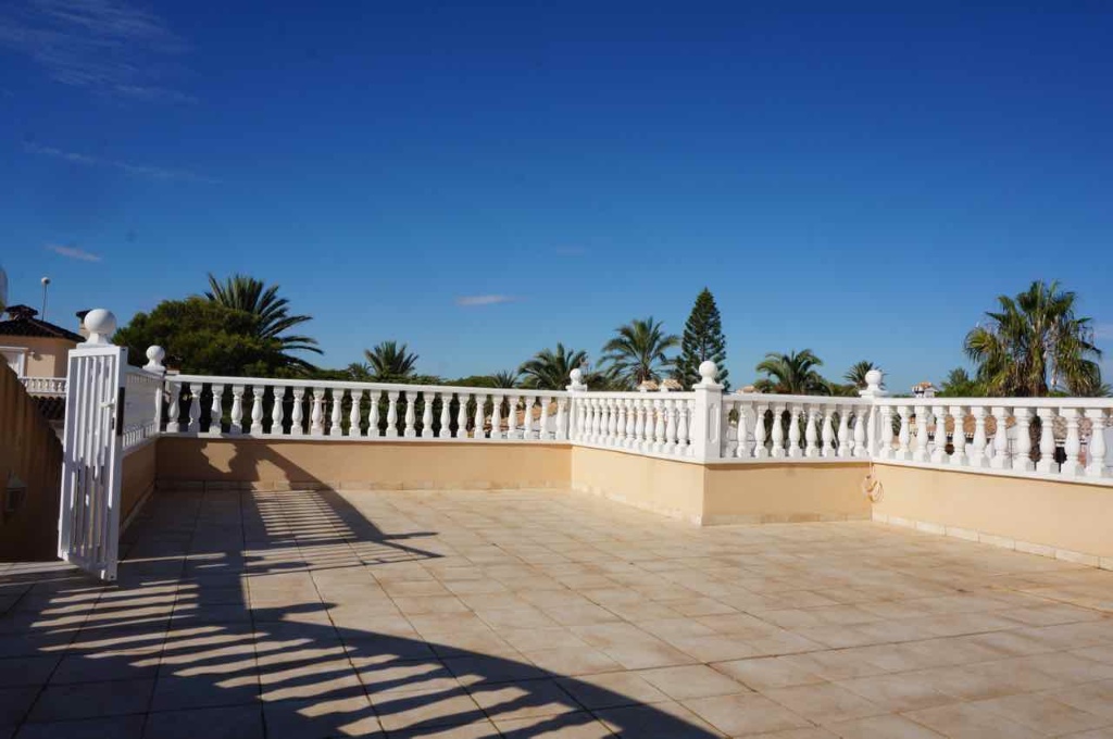 For sale - 7 Bedroom 4 Bathroom Villa in Cabo Roig - Cabo Roig  - Alicante