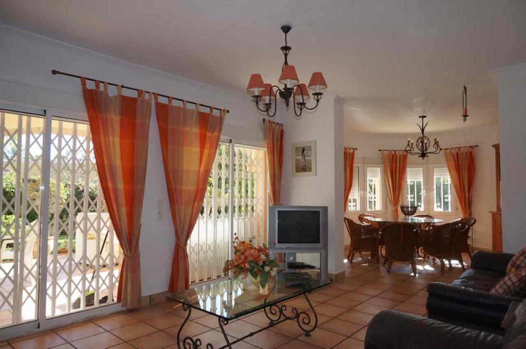 For sale - 7 Bedroom 4 Bathroom Villa in Cabo Roig - Cabo Roig  - Alicante