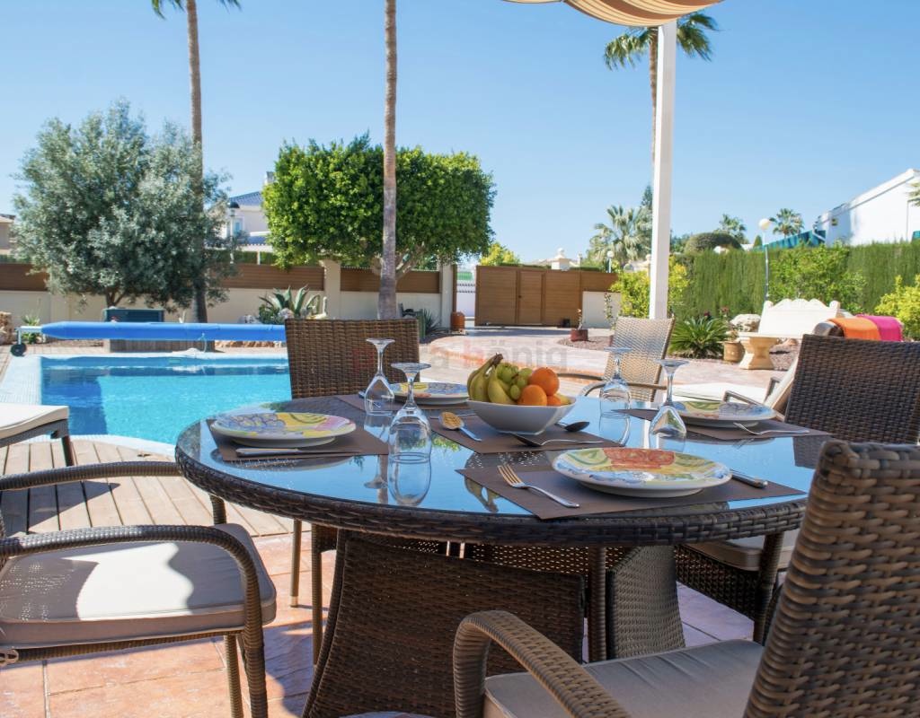 For sale - 4 Bedroom 3 Bathroom Villa in Ciudad Quesada - Ciudad Quesada  - Alicante