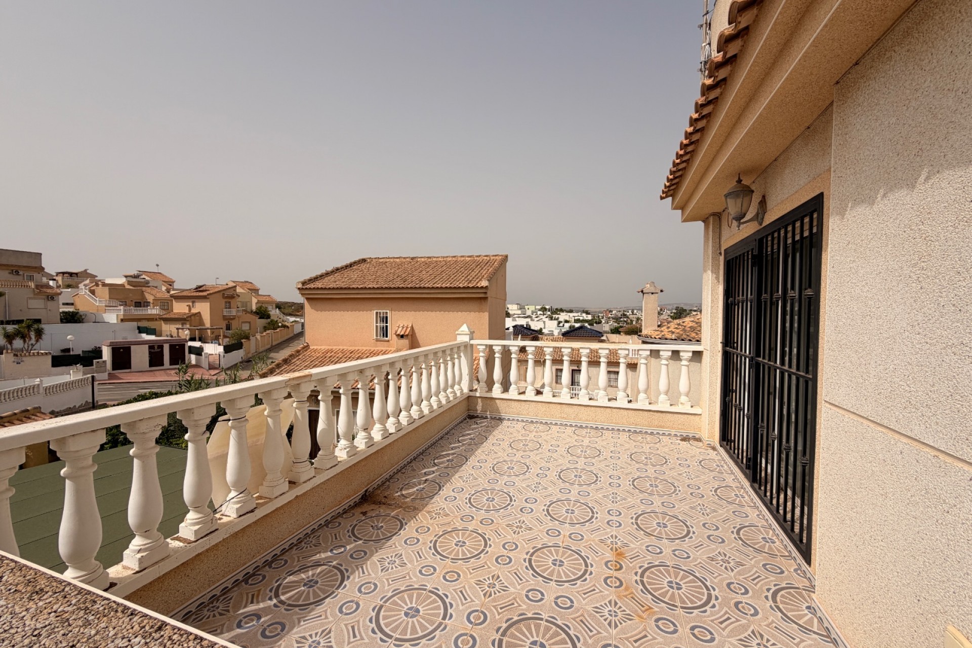 For sale - 3 Bedroom 2 Bathroom Villa Detached in Benimar - Benimar  - Alicante