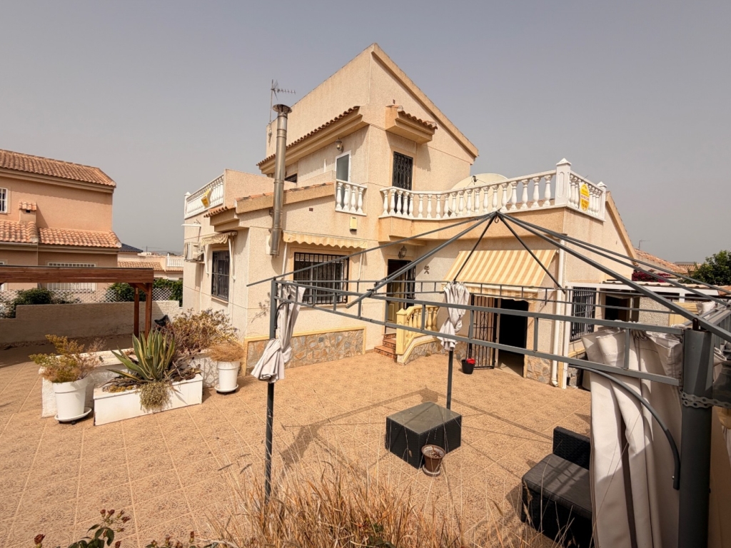 3 Bedroom 2 Bathroom Villa Detached in Benimar