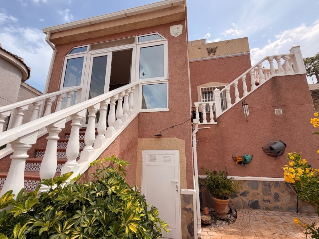 3 Bedroom 2 Bathroom Villa Detached in Ciudad Quesada