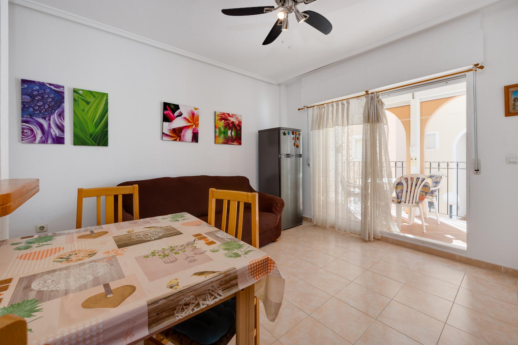 For sale - 2 Bedroom 1 Bathroom apartment in Torrevieja - playa de los naufragos  - Alicante