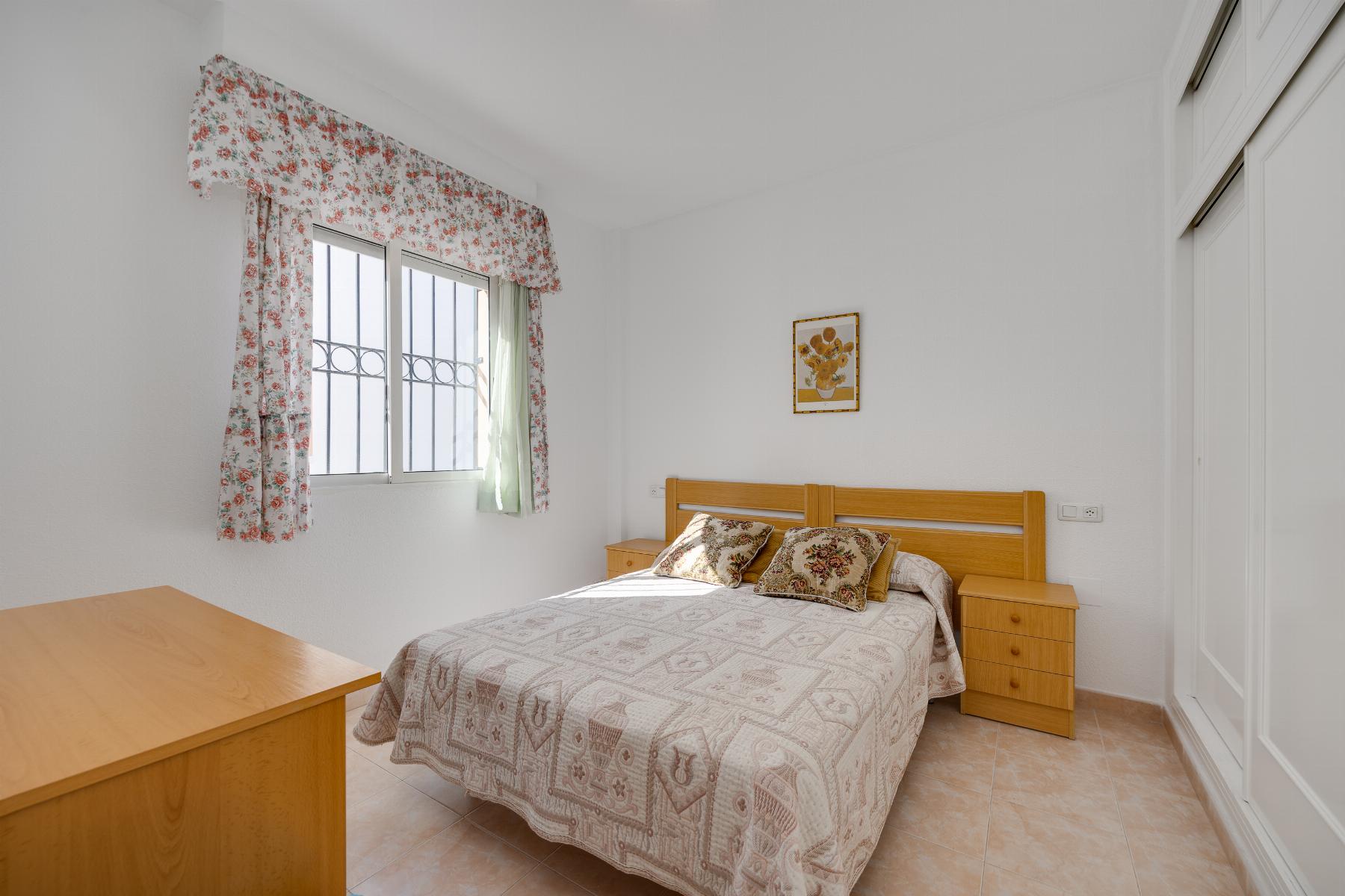 For sale - 2 Bedroom 1 Bathroom apartment in Torrevieja - playa de los naufragos  - Alicante