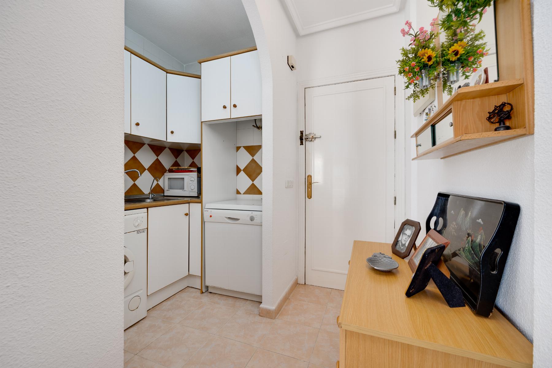 For sale - 2 Bedroom 1 Bathroom apartment in Torrevieja - playa de los naufragos  - Alicante