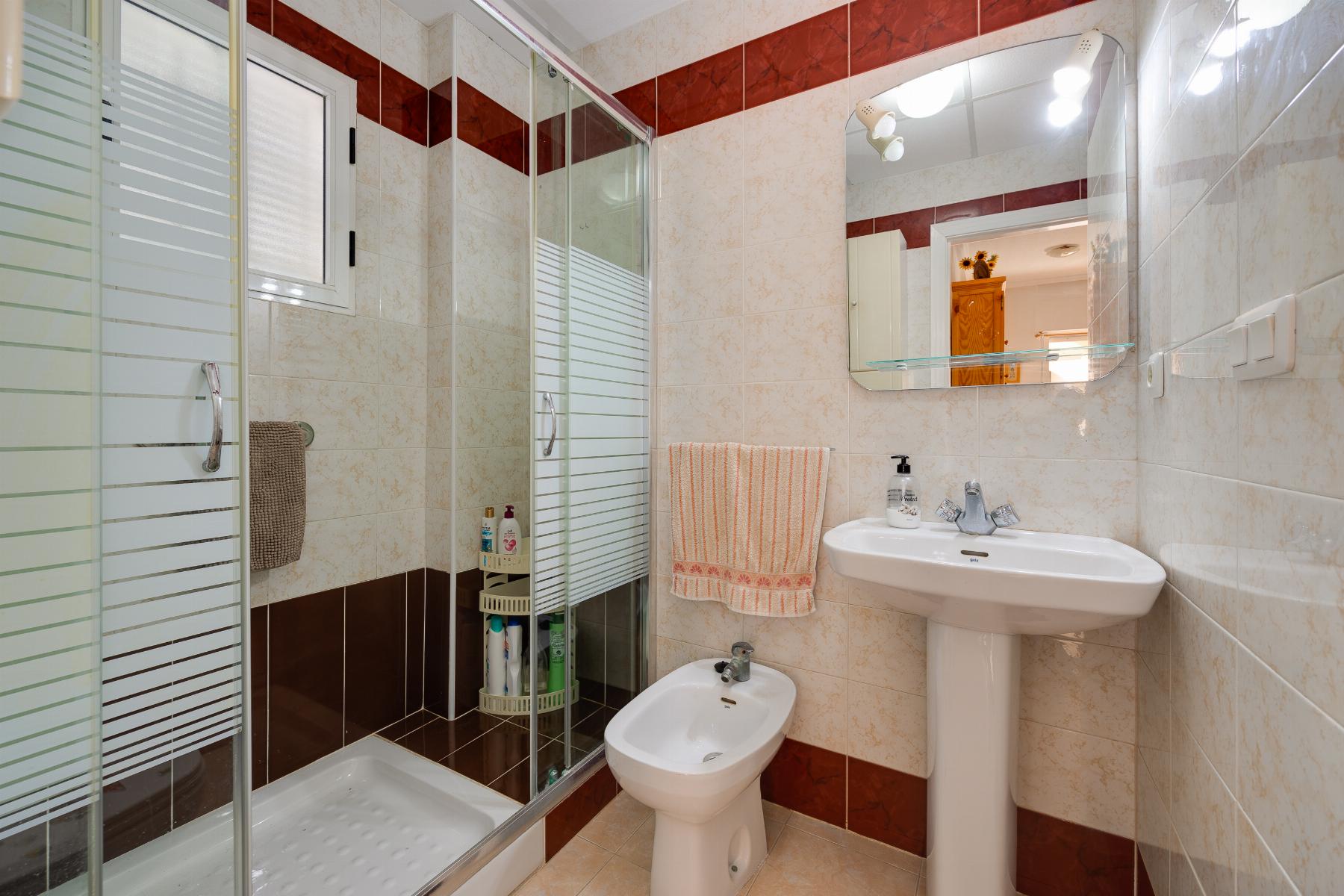For sale - 2 Bedroom 1 Bathroom apartment in Torrevieja - playa de los naufragos  - Alicante