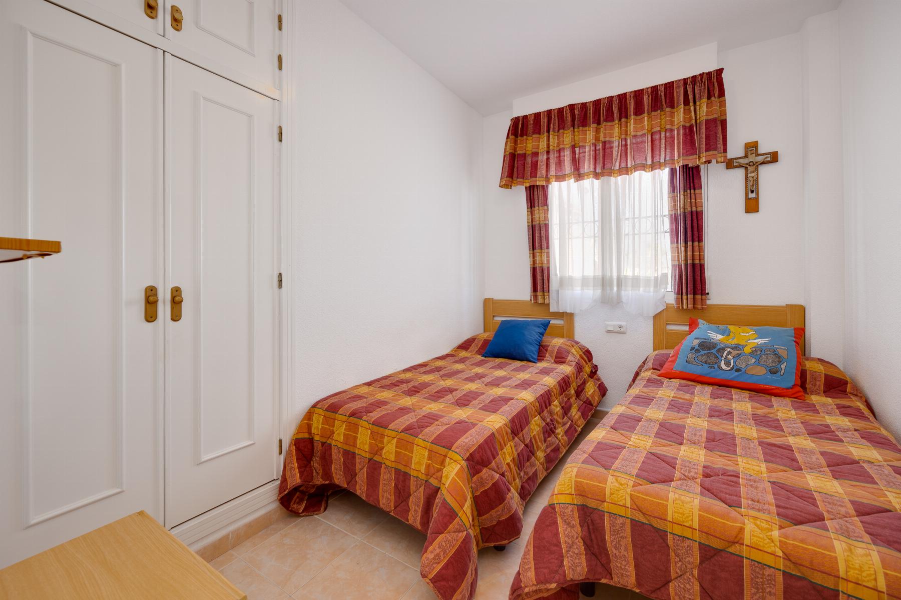 For sale - 2 Bedroom 1 Bathroom apartment in Torrevieja - playa de los naufragos  - Alicante
