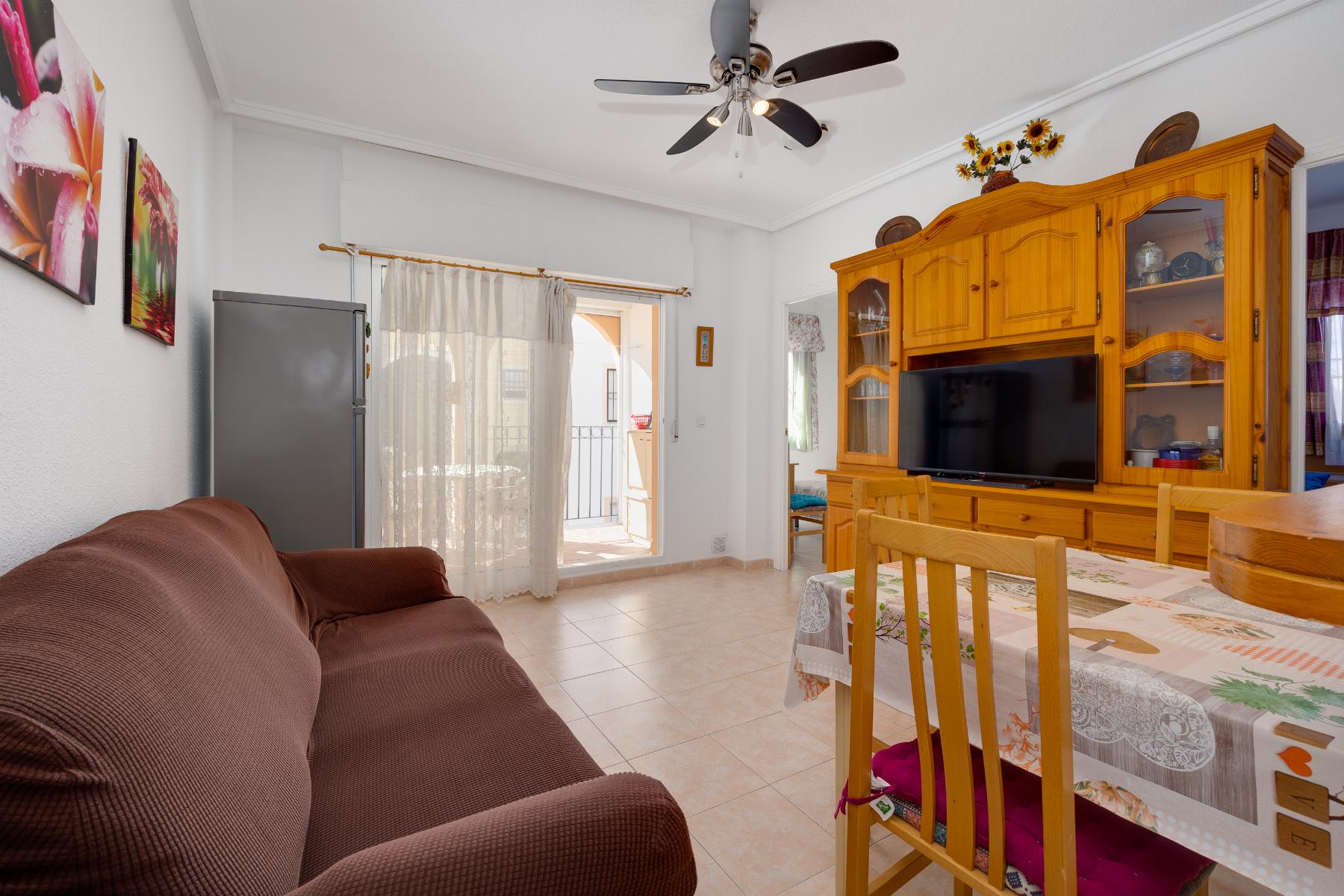 For sale - 2 Bedroom 1 Bathroom apartment in Torrevieja - playa de los naufragos  - Alicante
