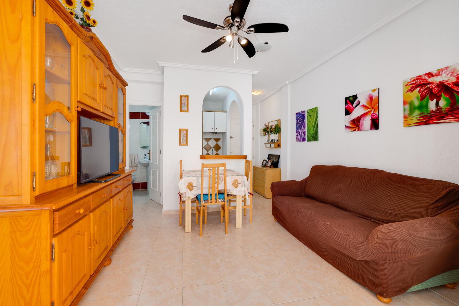 For sale - 2 Bedroom 1 Bathroom apartment in Torrevieja - playa de los naufragos  - Alicante