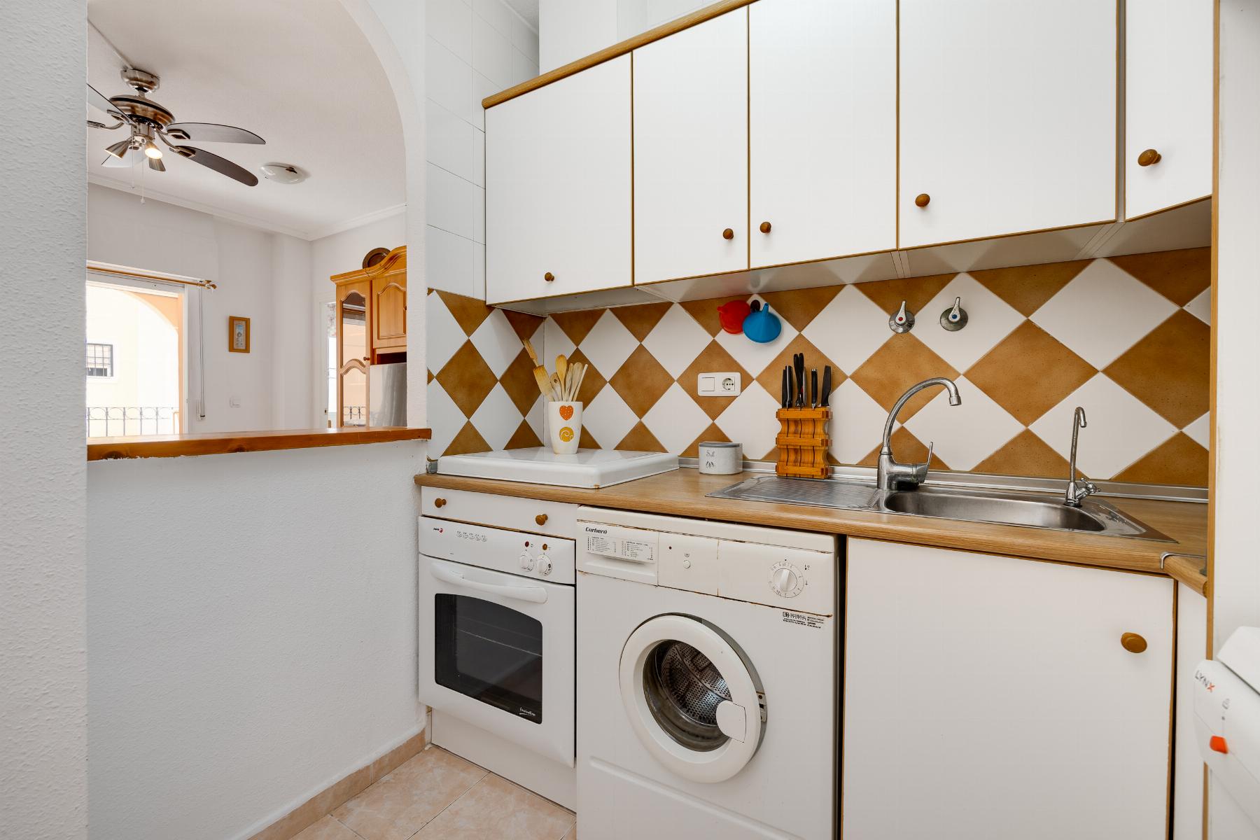 For sale - 2 Bedroom 1 Bathroom apartment in Torrevieja - playa de los naufragos  - Alicante