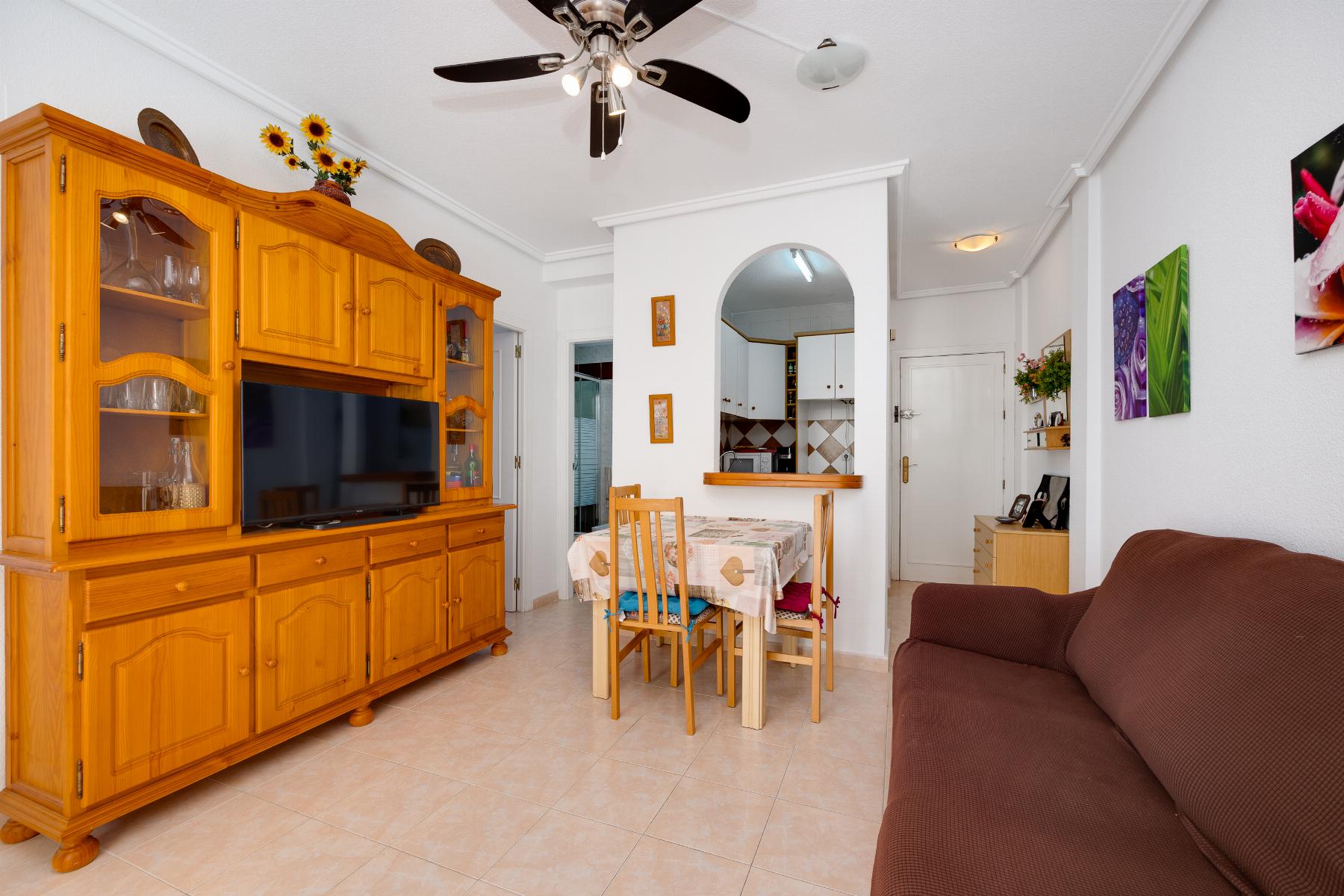 For sale - 2 Bedroom 1 Bathroom apartment in Torrevieja - playa de los naufragos  - Alicante