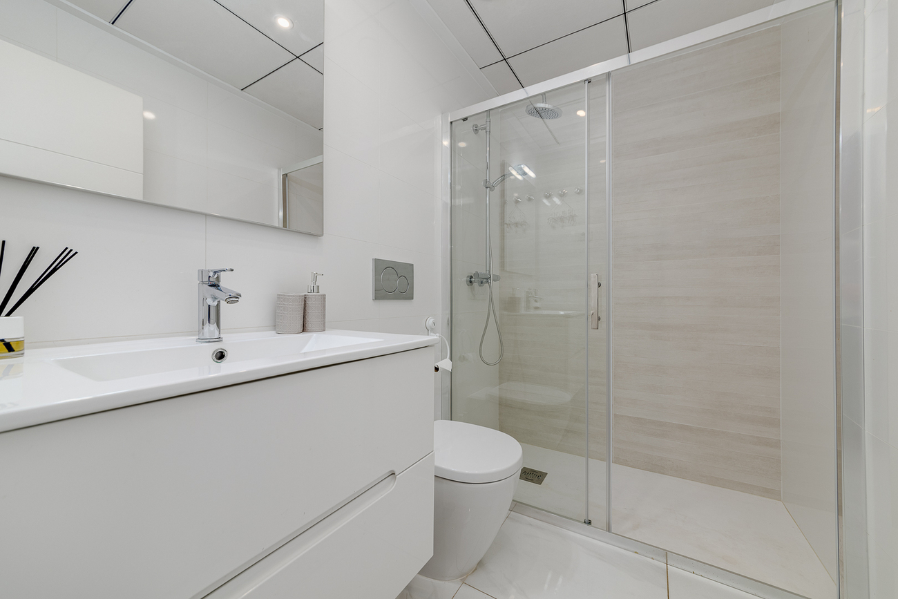 For sale - 3 Bedroom 3 Bathroom Town House in Villamartin - Costa Blanca  - Alicante