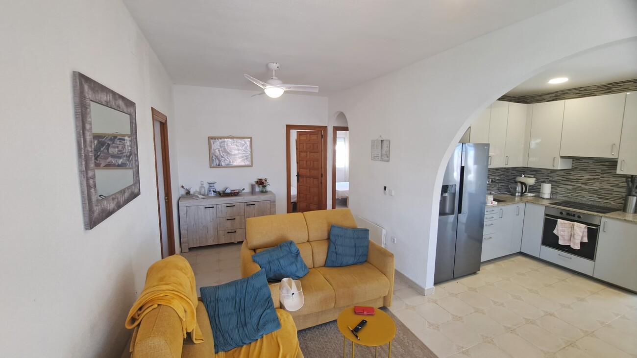 For sale - 3 Bedroom 2 Bathroom Villa in Villamartin - Blue Lagoon  - Alicante