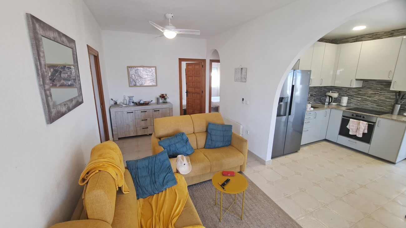 For sale - 3 Bedroom 2 Bathroom Villa in Villamartin - Blue Lagoon  - Alicante