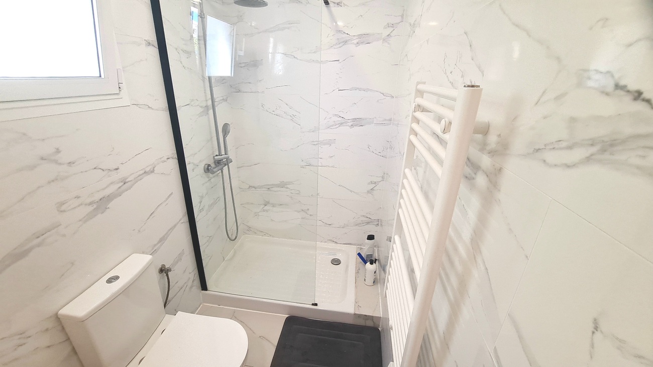 For sale - 3 Bedroom 2 Bathroom Villa in Villamartin - Blue Lagoon  - Alicante
