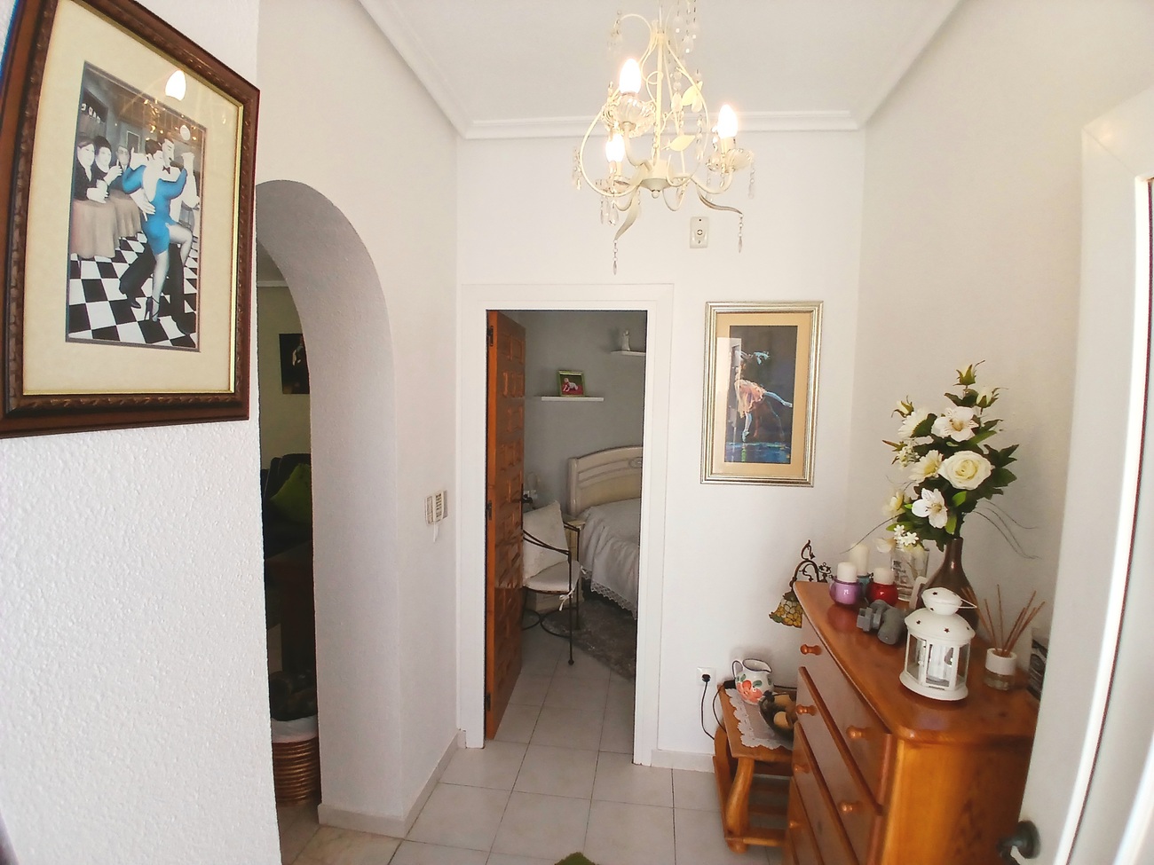 For sale - 3 Bedroom 4 Bathroom Villa in Villamartin - El Presidente  - Alicante