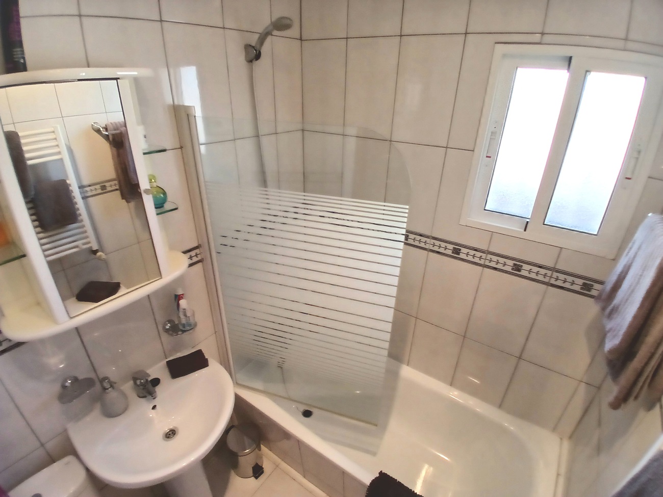 For sale - 3 Bedroom 4 Bathroom Villa in Villamartin - El Presidente  - Alicante