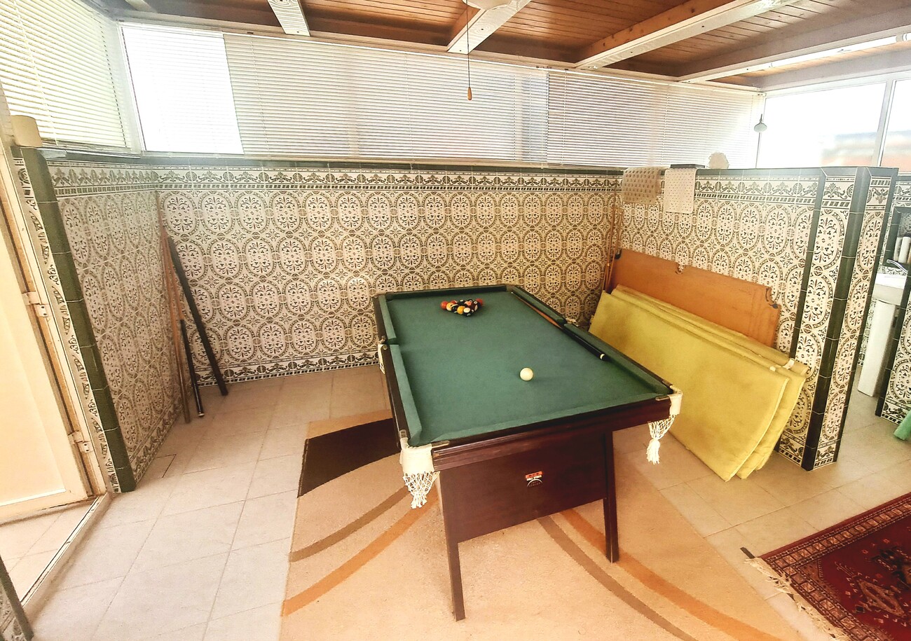 For sale - 3 Bedroom 4 Bathroom Villa in Villamartin - El Presidente  - Alicante