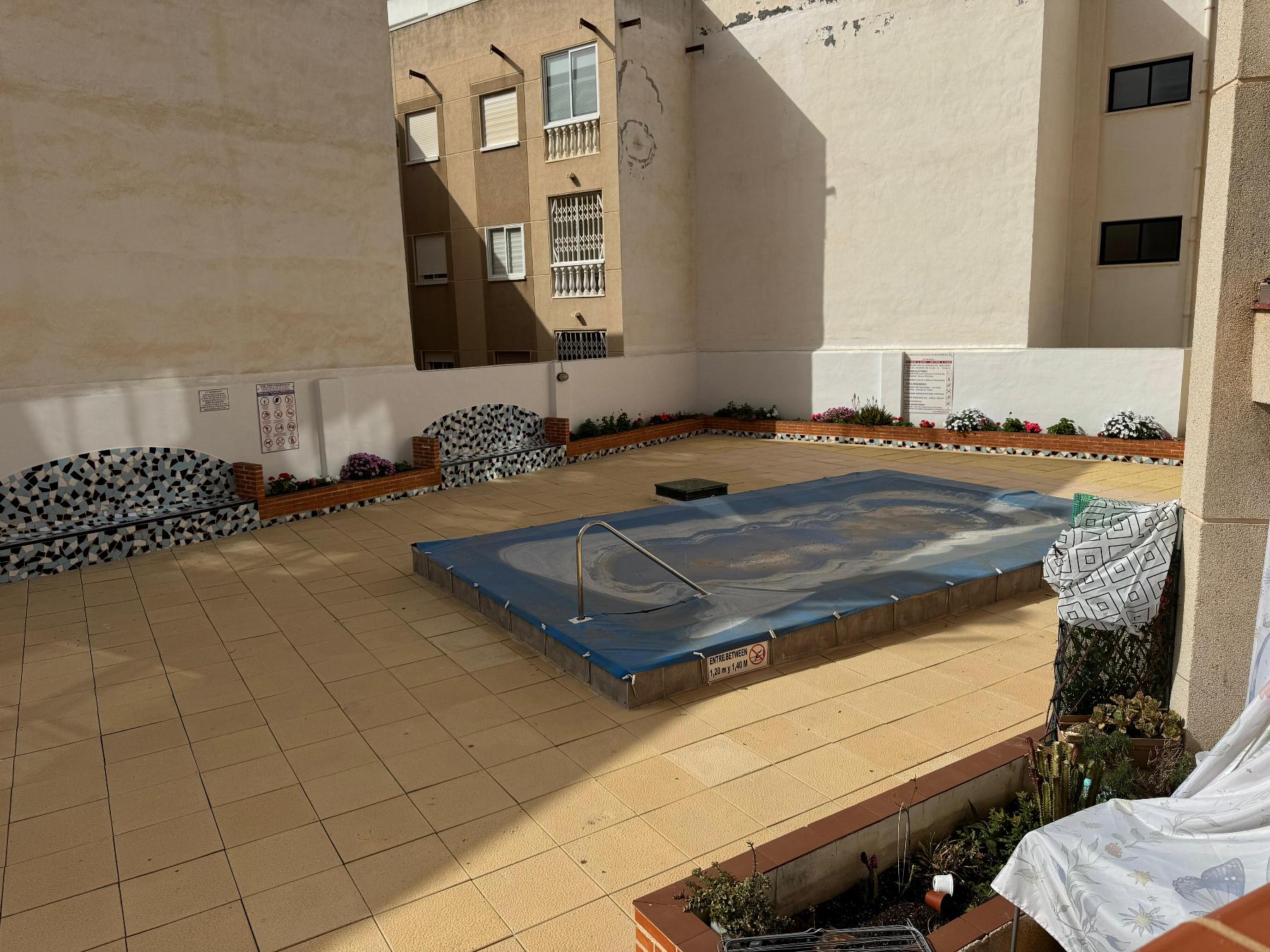 For sale - 1 Bathroom Estudio in Torrevieja - Playa de Los Locos-Curva del Palangre  - Alicante