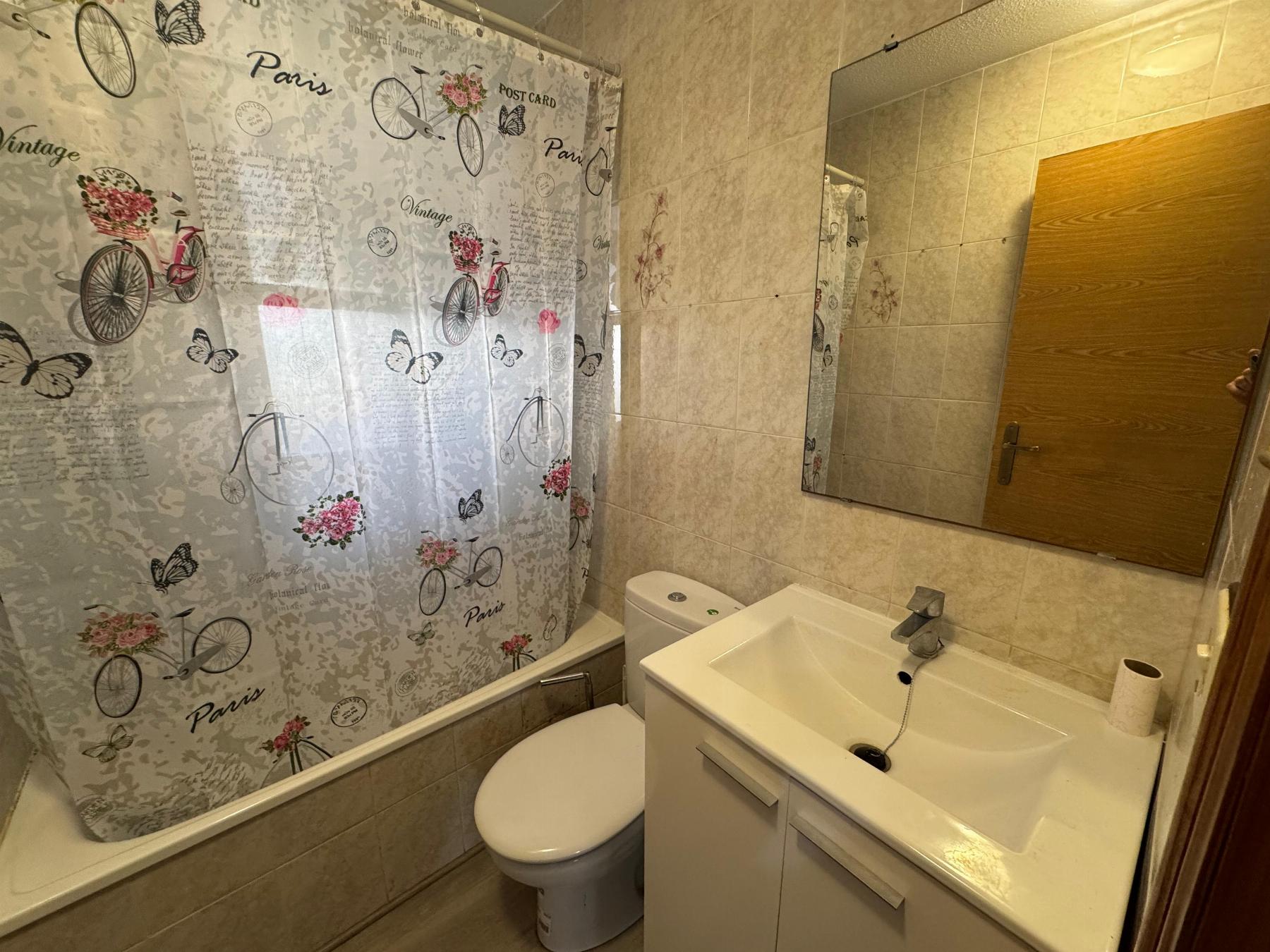 For sale - 1 Bathroom Estudio in Torrevieja - Playa de Los Locos-Curva del Palangre  - Alicante