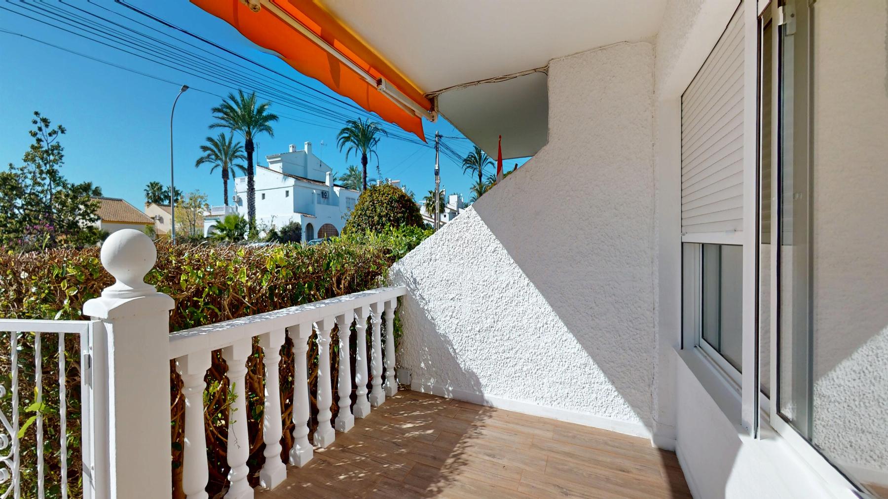 For sale - 2 Bedroom 1 Bathroom Bungalow in Orihuela Costa - Villamartin  - Alicante