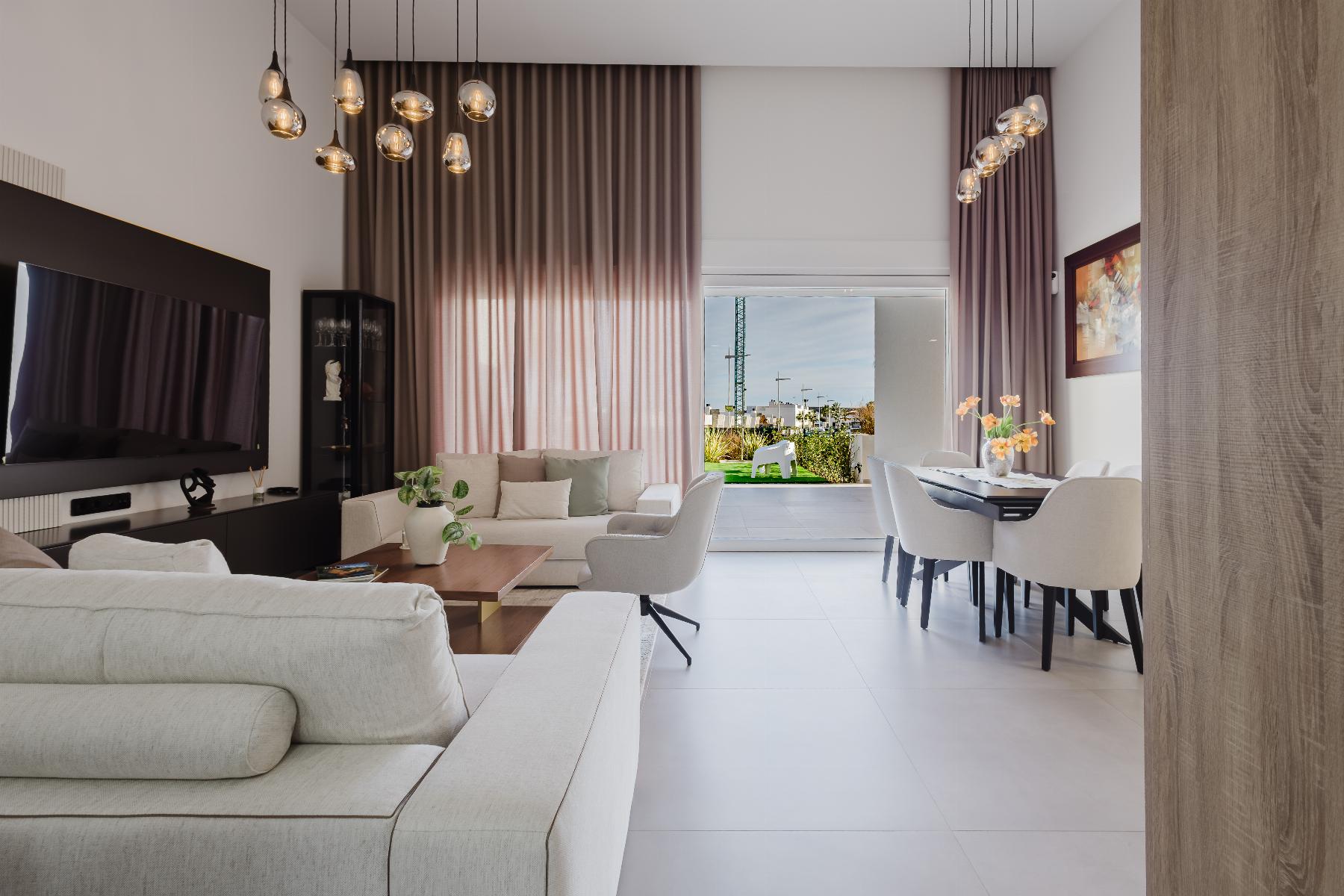 For sale - 4 Bedroom 4 Bathroom Villa in Algorfa - Campo de Golf - Algorfa  - Alicante