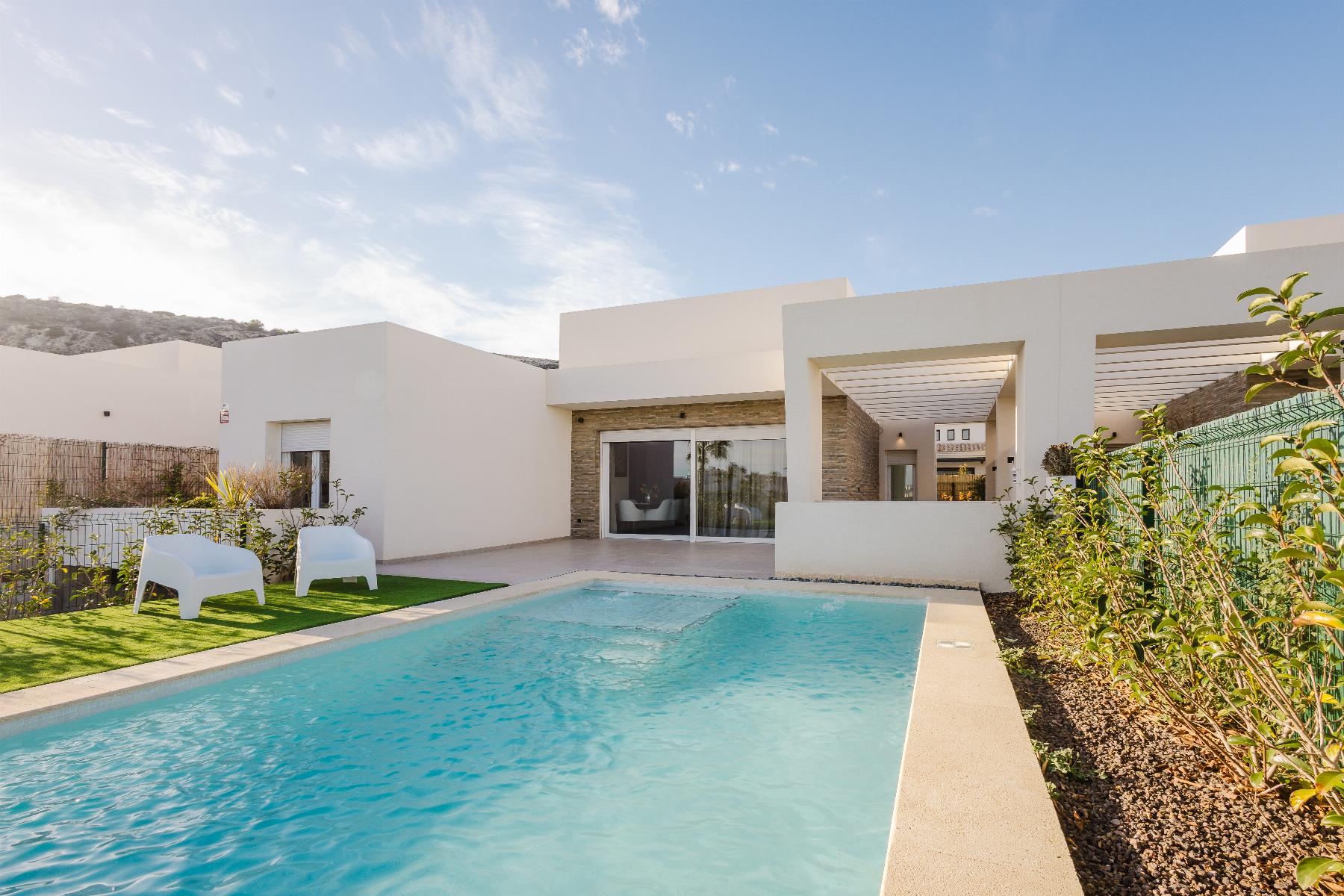 For sale - 4 Bedroom 4 Bathroom Villa in Algorfa - Campo de Golf - Algorfa  - Alicante