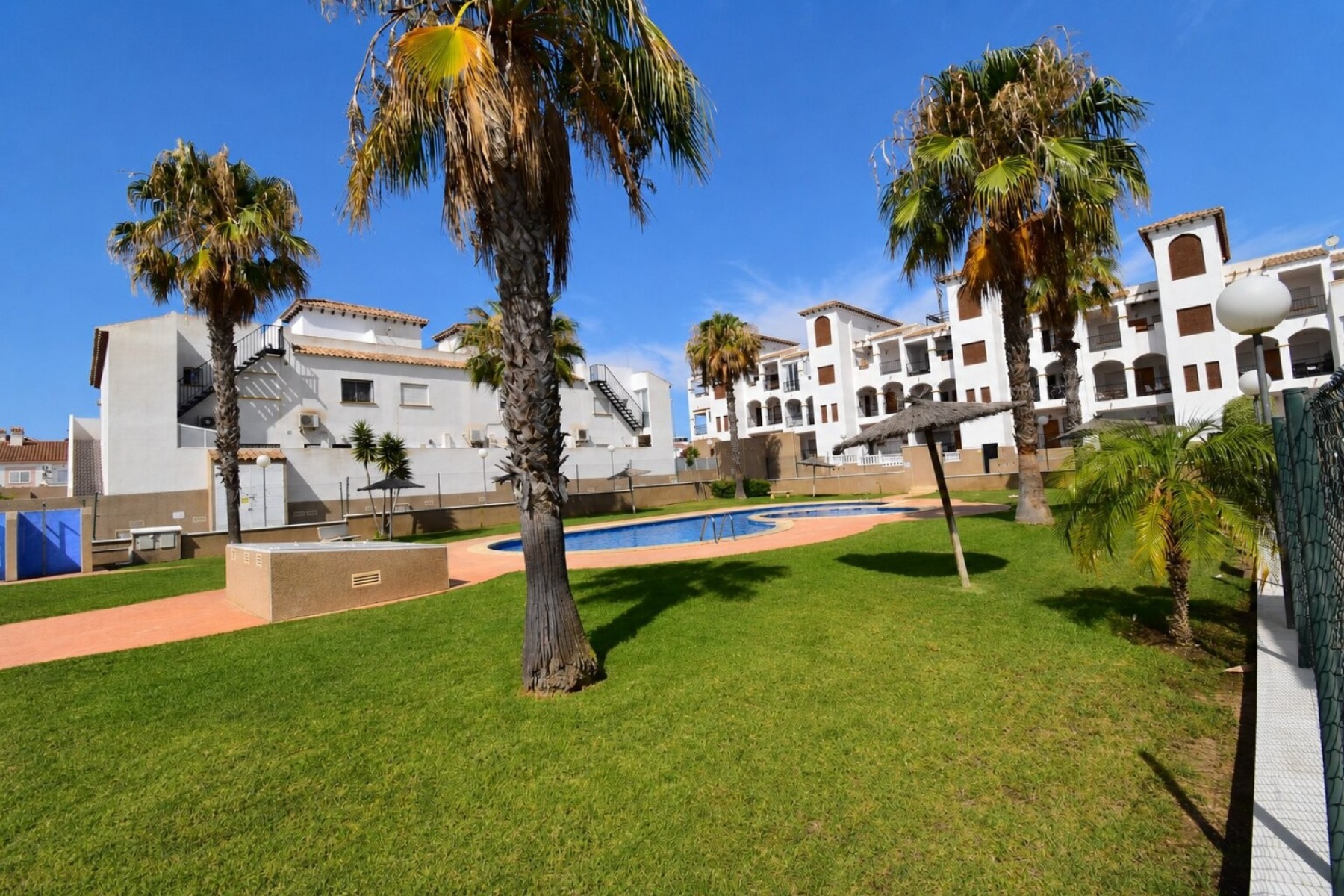 For sale - 2 Bedroom 2 Bathroom Apartament in Punta Prima - Punta Prima  - Alicante