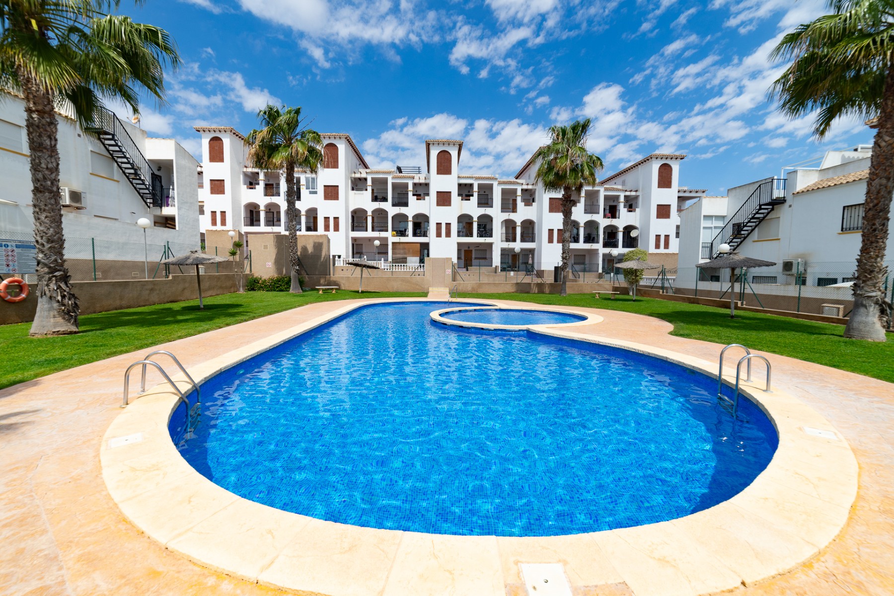 For sale - 2 Bedroom 2 Bathroom Apartament in Punta Prima - Punta Prima  - Alicante