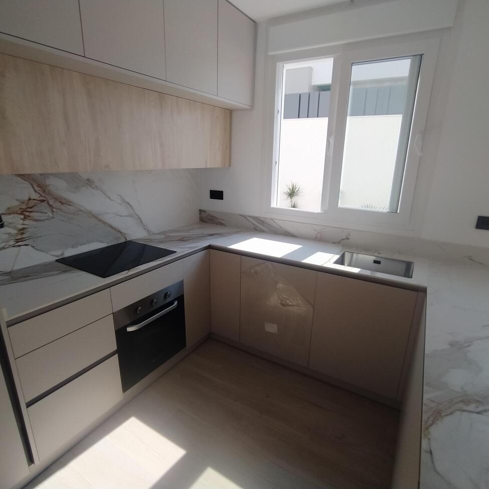 For sale - 3 Bedroom 2 Bathroom Villa Penthouse in Torrevieja - aguas nuevas  - Alicante