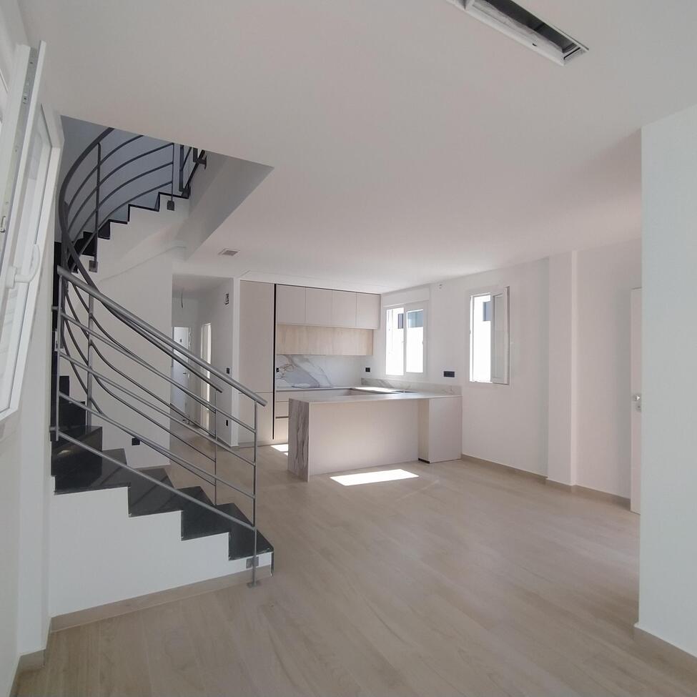 For sale - 3 Bedroom 2 Bathroom Villa Penthouse in Torrevieja - aguas nuevas  - Alicante